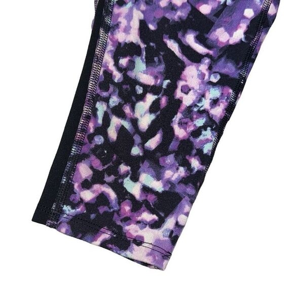 The North Face Girl’s Pulse Capri size small (7/8) in purple + black - Picture 5 of 7